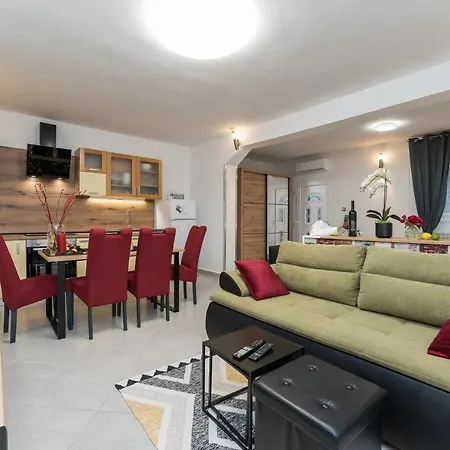 Mirakul Apartament