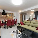 Mirakul Апартаменты